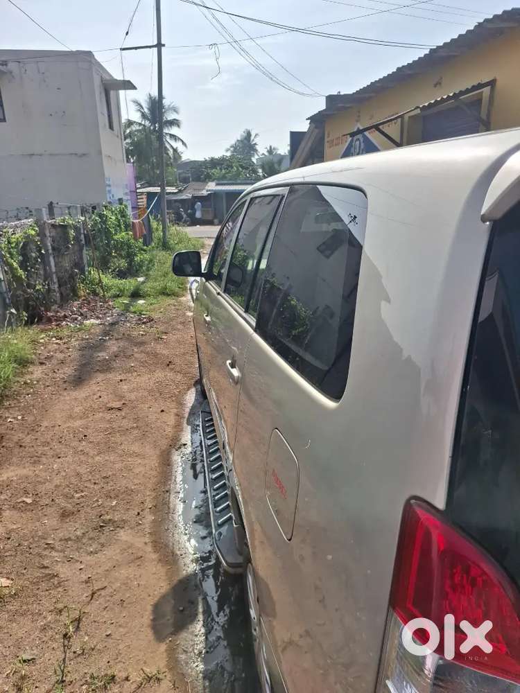 Toyota Innova 2013 Diesel Well Maintained