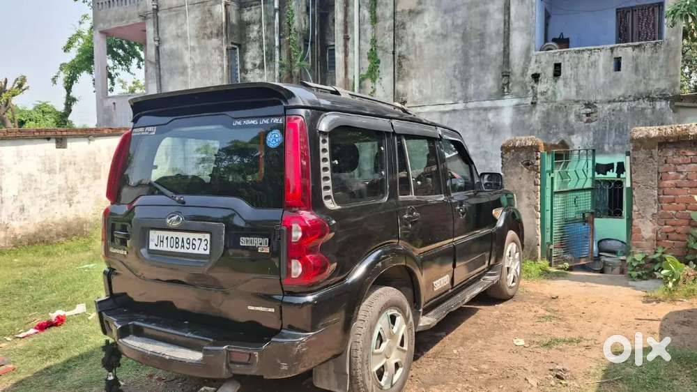 Mahindra Scorpio 2016 Diesel 125000 Km Driven