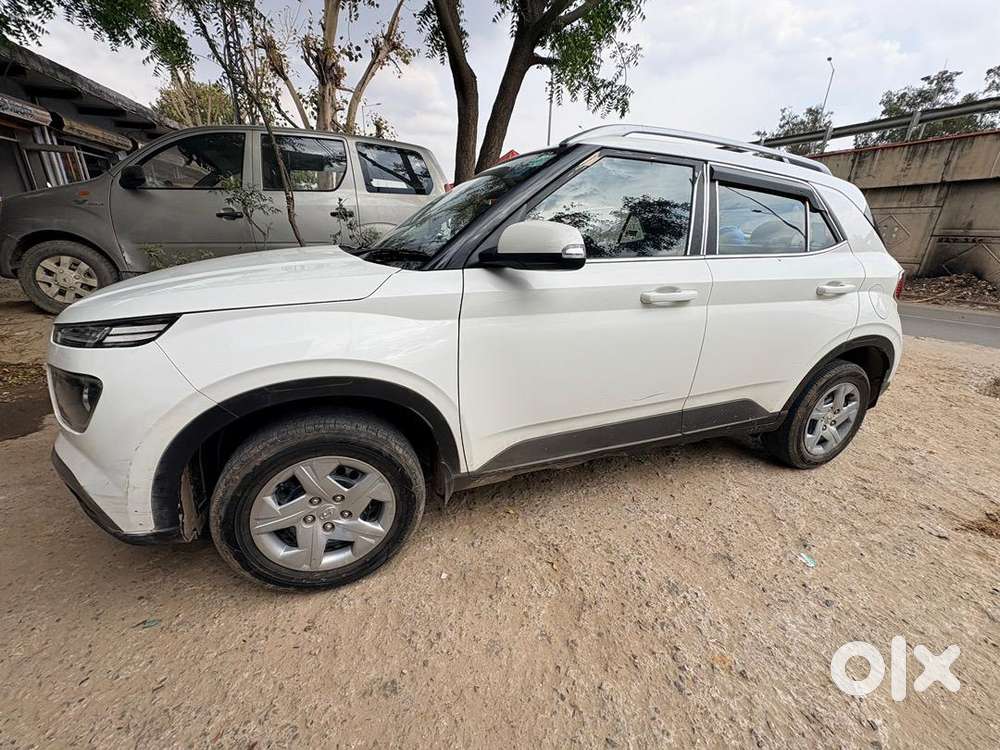 Hyundai Venue 2021 Petrol Good Condition