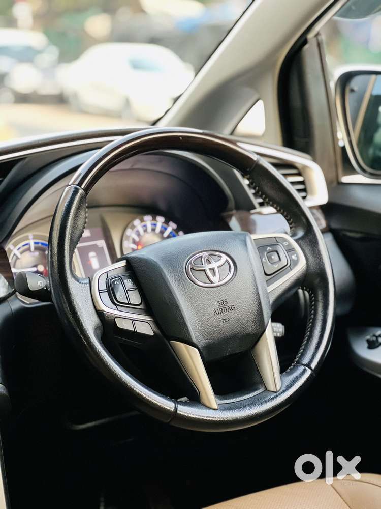 Toyota Innova Crysta