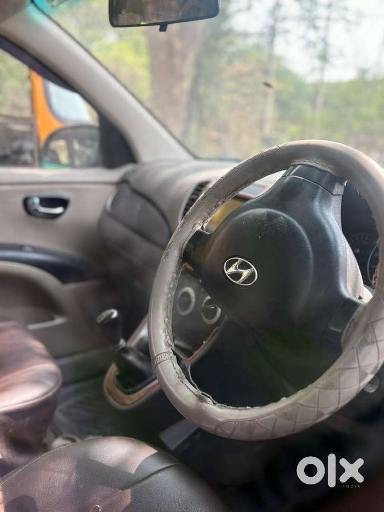 Hyundai I10 2013 Cng & Petrol Well Maintained