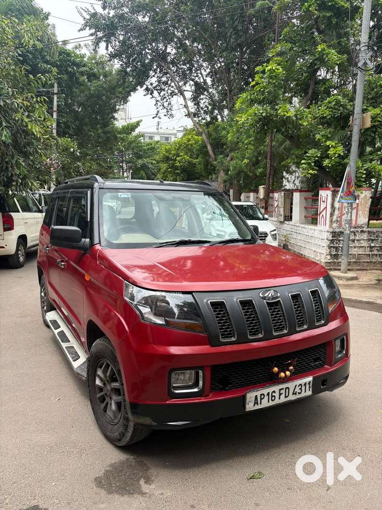 Mahindra Tuv 300 T10, 2018, Diesel
