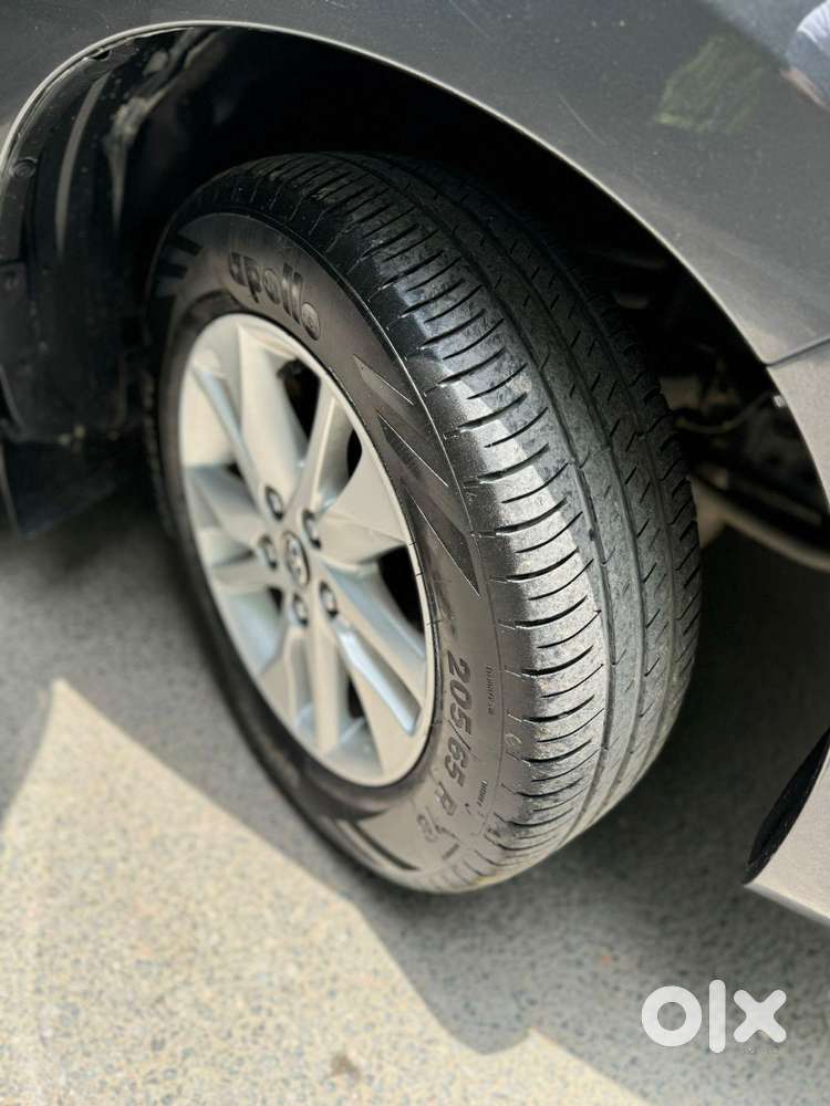 Toyota Innova Crysta