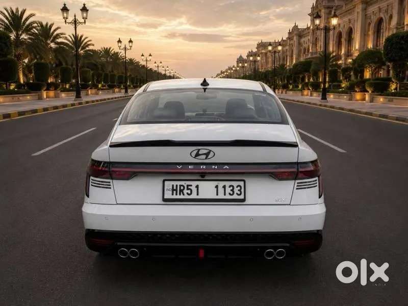 Hyundai Verna 1.5 Sx (o) Vtvt Ivt, 2023, Petrol