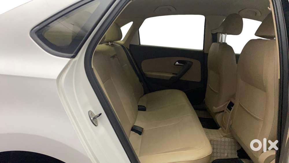 Volkswagen Vento 1.6 Highline, 2016, Petrol