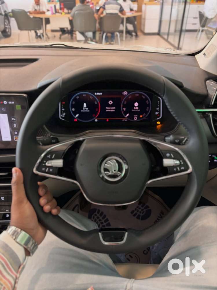 Skoda Kushaq 1.0 Tsi Style At (6 Airbags), 2026, Petrol