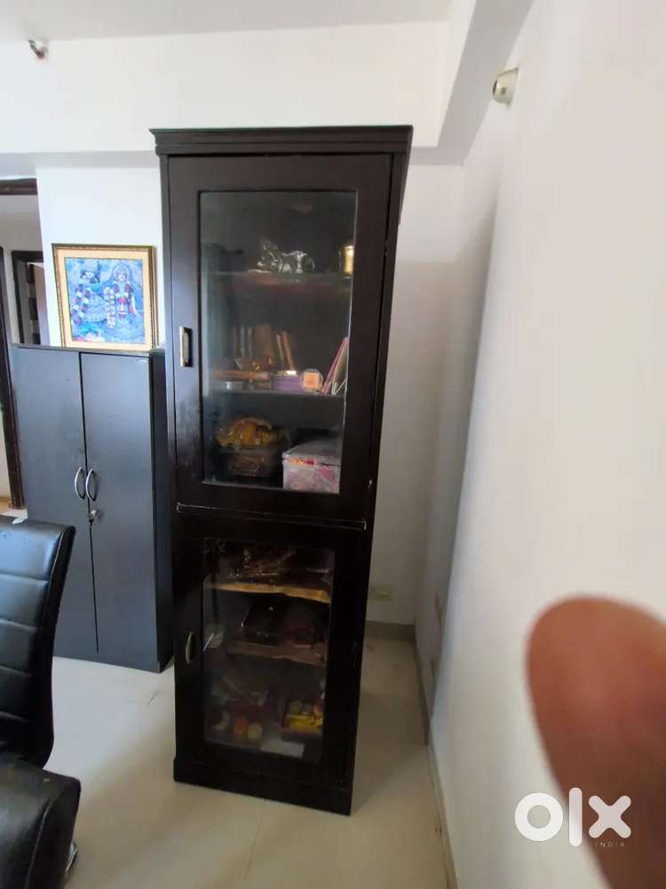 Beautiful double door Glass cupboard 7.5 ft