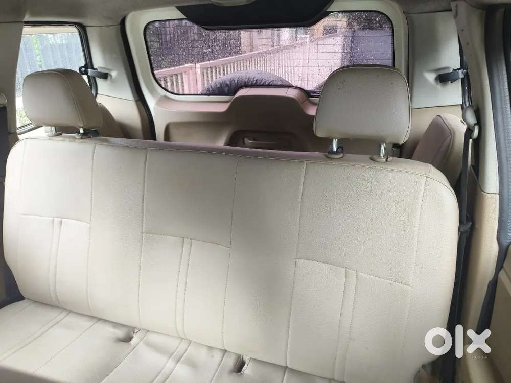 Mahindra Tuv 300 2016