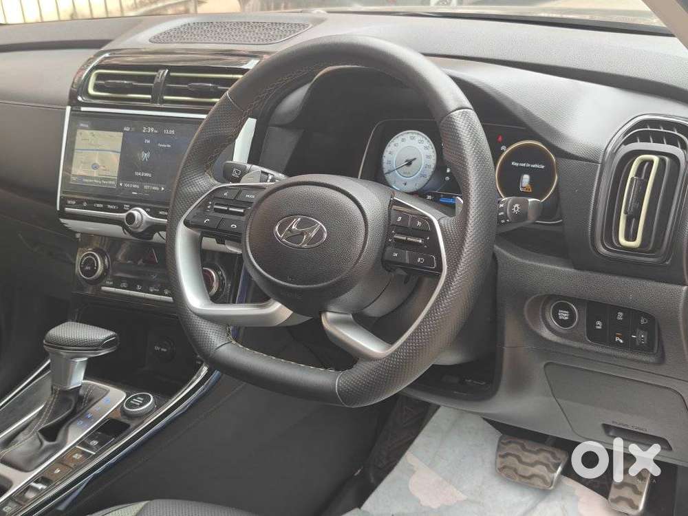 Hyundai Alcazar Signature (o) 7 Seater 1.5 Diesel At Adventure Dual ..