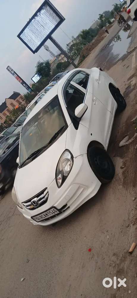 Diesel Honda Amaze August 2015