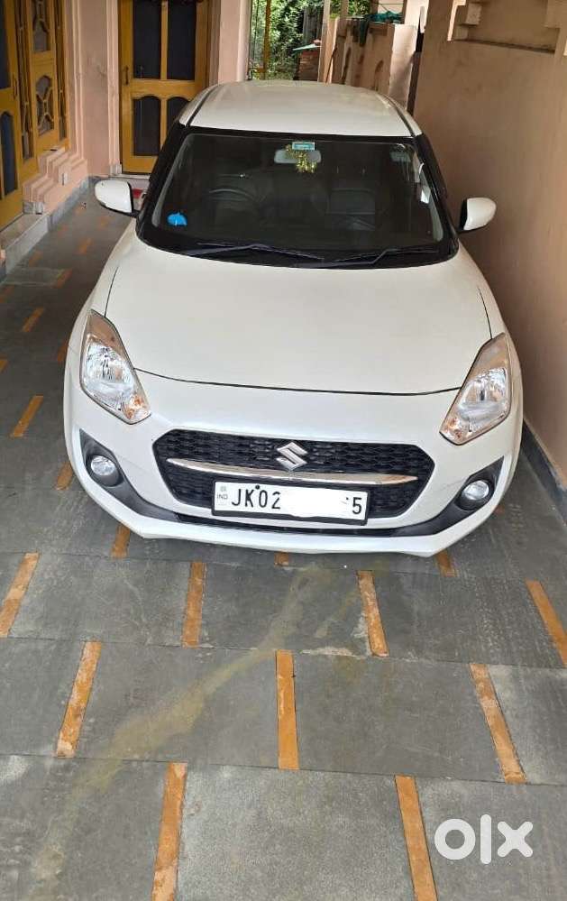 Swift Vxi In Showroom Condtion , Only 31000 Driven With Service Record