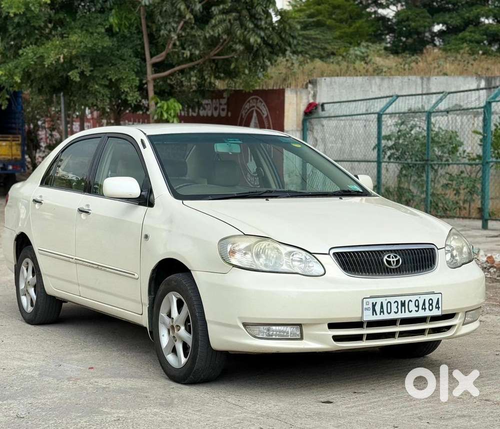 Toyota Corolla 2004 Petrol Well Maintained