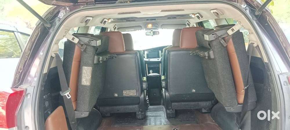 Toyota Innova Crysta 2.8 Zx At, 2017, Diesel