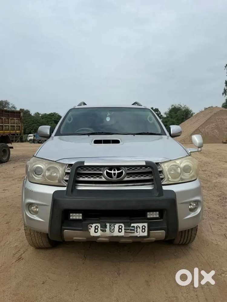 Toyota Fortuner  2009 Diesel 170000 Km Driven