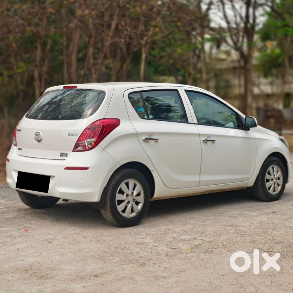 Hyundai I20 Sportz 1.4 Crdi 6 Speed Bs-iv, 2014, Diesel