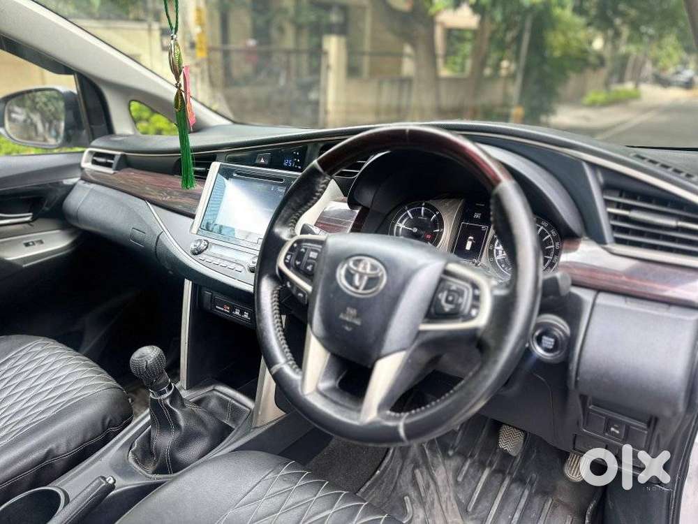 Toyota Innova Crysta 2.4 V, 2017, Diesel