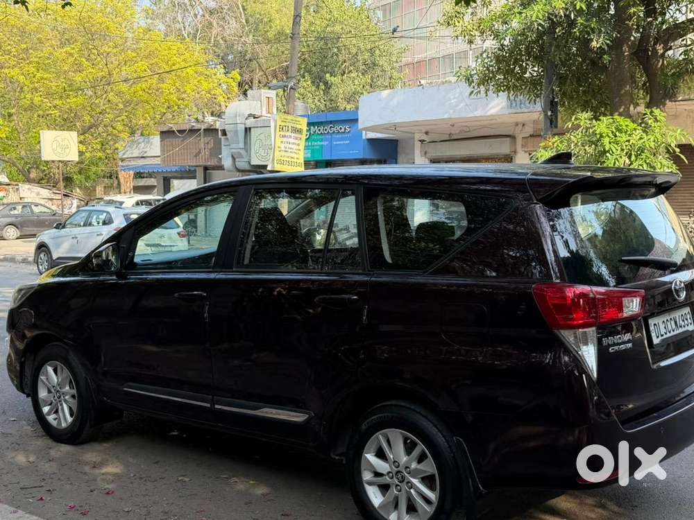 Toyota Innova Crysta 2018 Diesel Well Maintained
