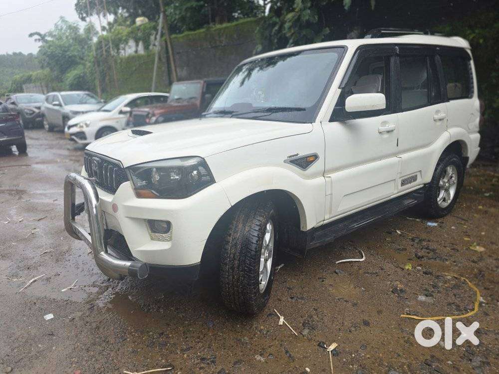 Mahindra Scorpio S10 8 Seater, 2017, Diesel