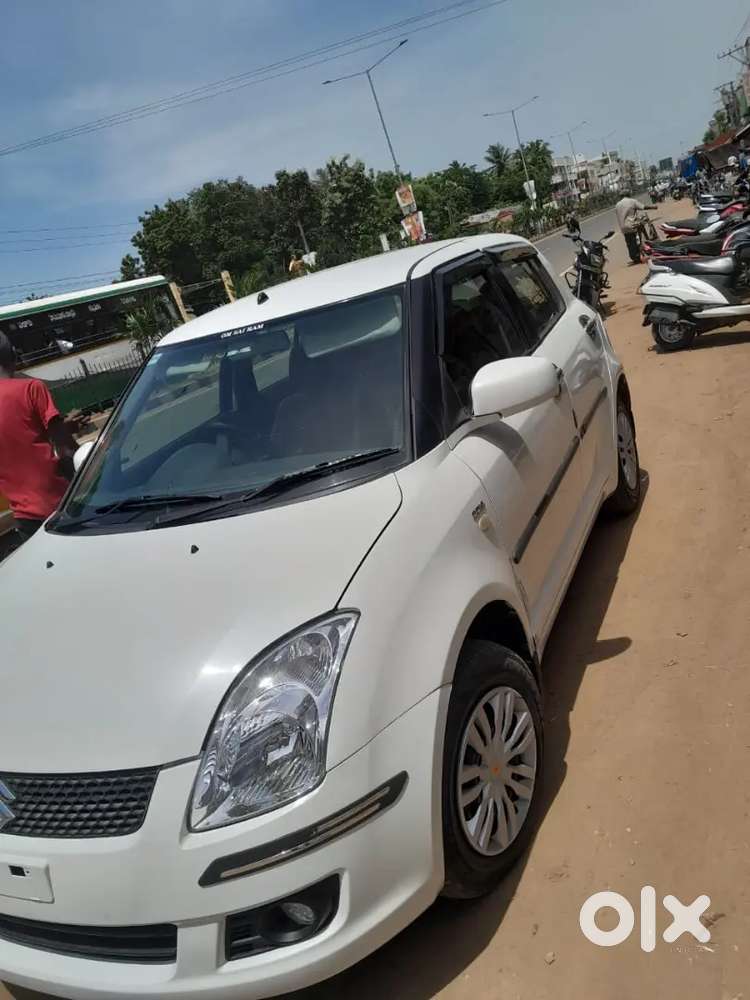 Maruti Suzuki Swift 2011