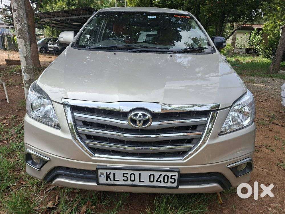 Toyota Innova 2.5 Z Diesel 7 Seater Bs Iv, 2014, Diesel