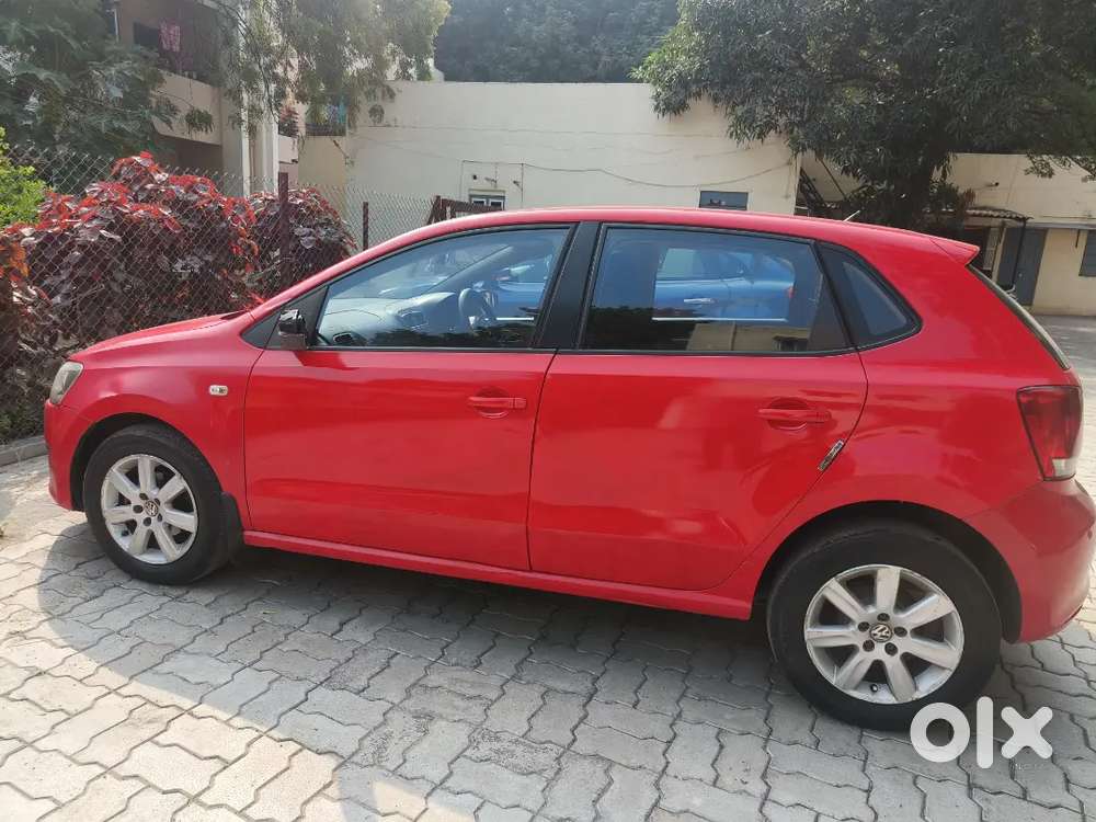 Docter Female Car Running Tiptop Top Model