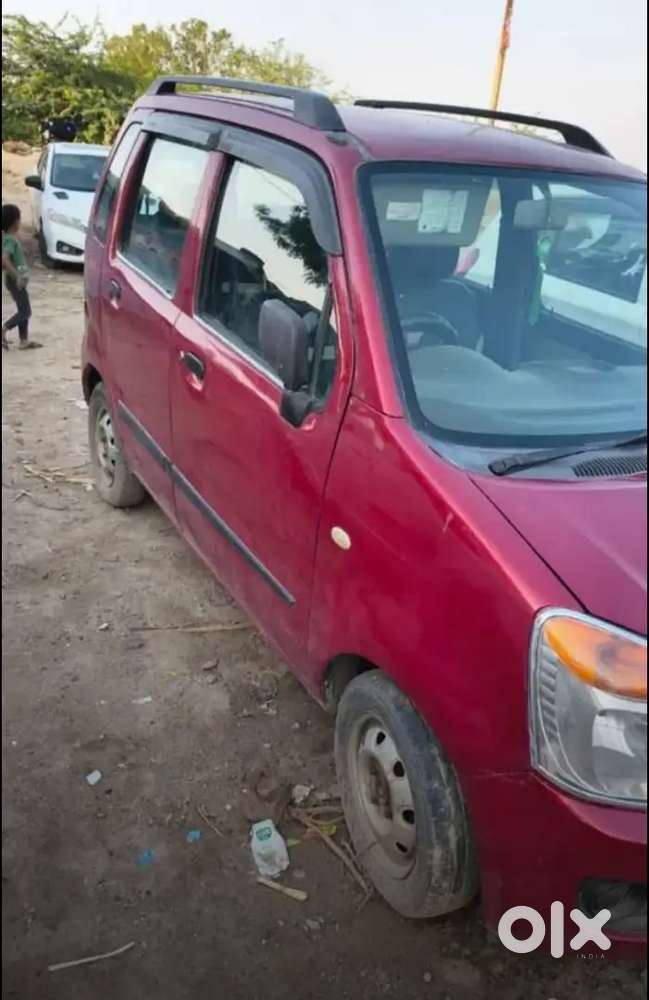 Urgent Sale-good Condition. Car Registration 2030 Tak Hai On Paper.