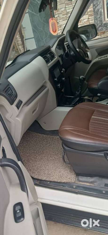 Mahindra Scorpio S10, 2017, Diesel