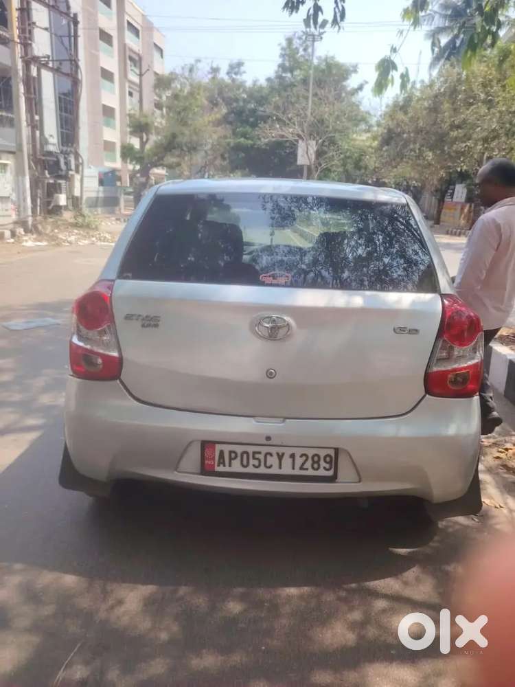 Toyota Etios Liva 2014 Diesel 100900 Km Driven