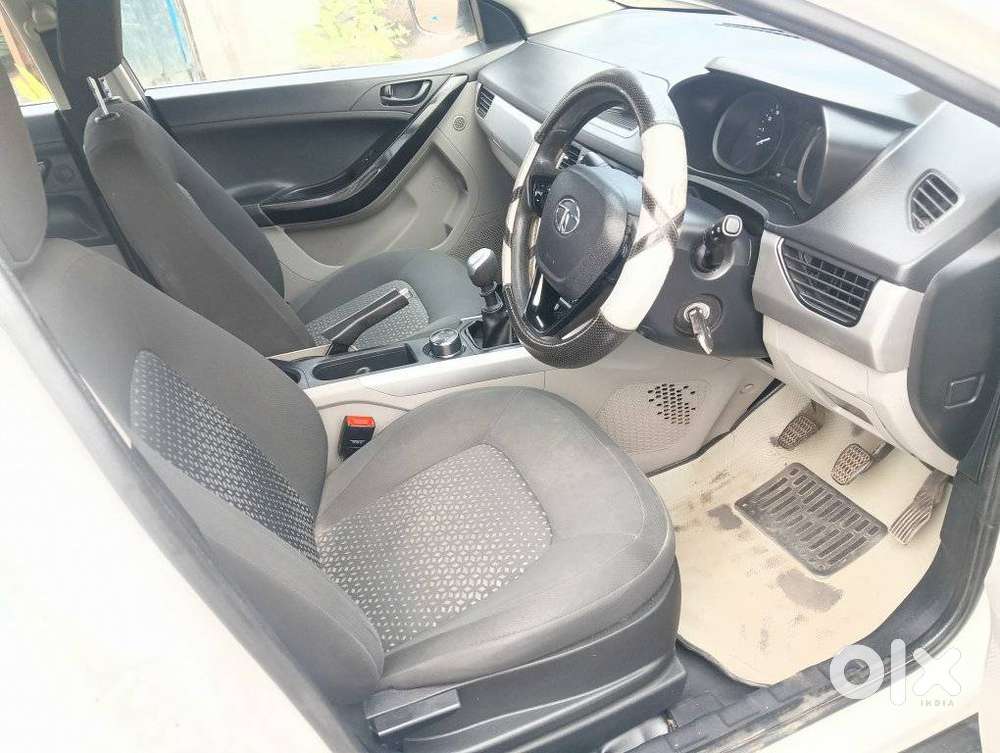 Tata Nexon 1.2 Revotron Xm, 2018, Petrol