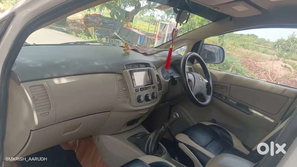 Toyota Innova 2.5 G 2012