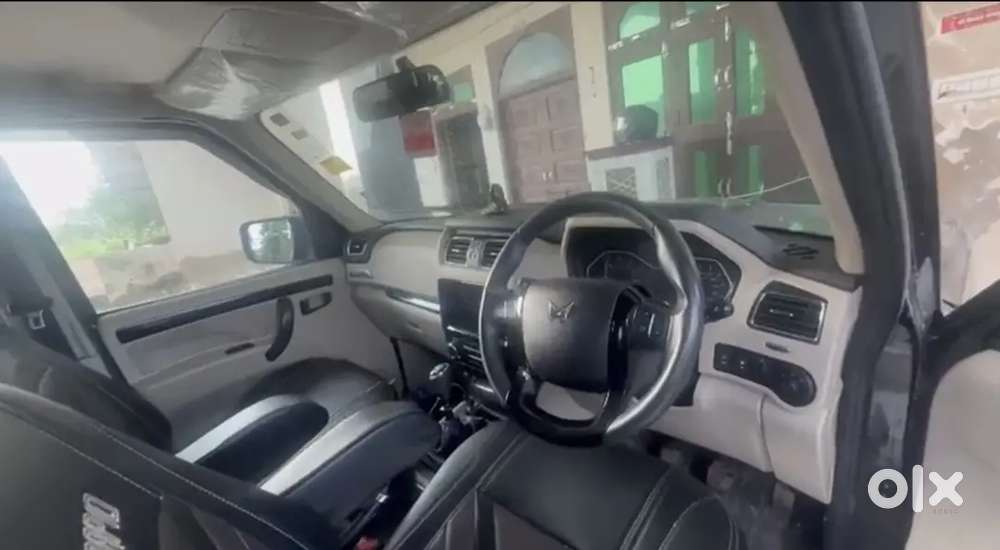 Mahindra Scorpio Classic 2025 Diesel Manual