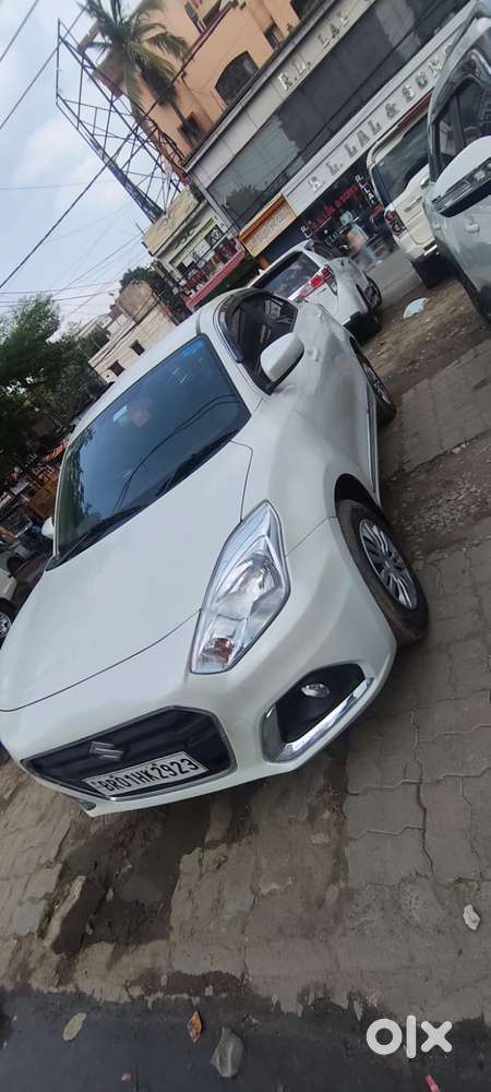 Maruti Suzuki Dzire 1.2 Vxi, 2023, Petrol