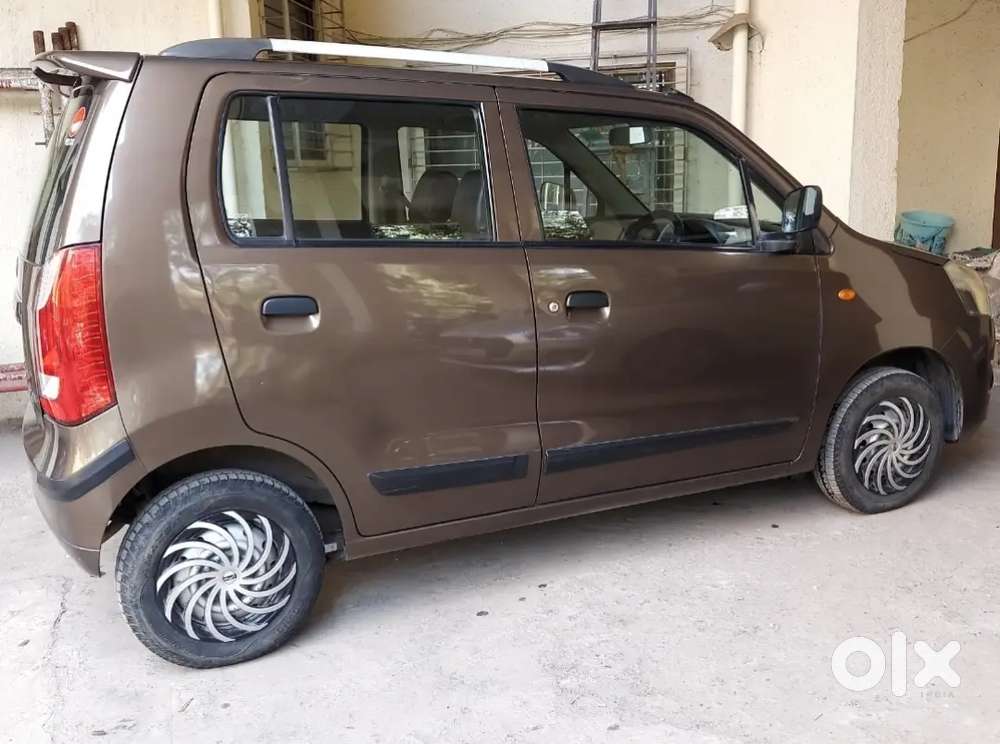 Wagonr ( New Tyres & Battery) Chocolate Colour