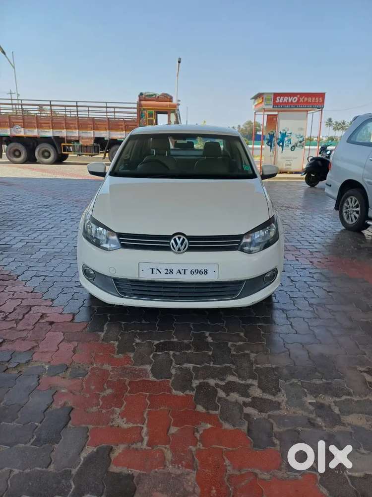 Volkswagen Vento Diesel 1.6 Highline 2012 Model