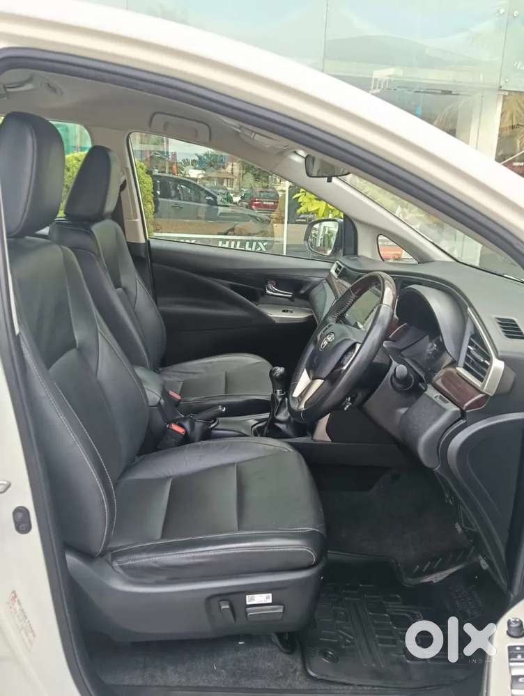 Toyota Innova Crysta [2020-ongoing] 2.4 Zx 7 Str, 2022, Diesel