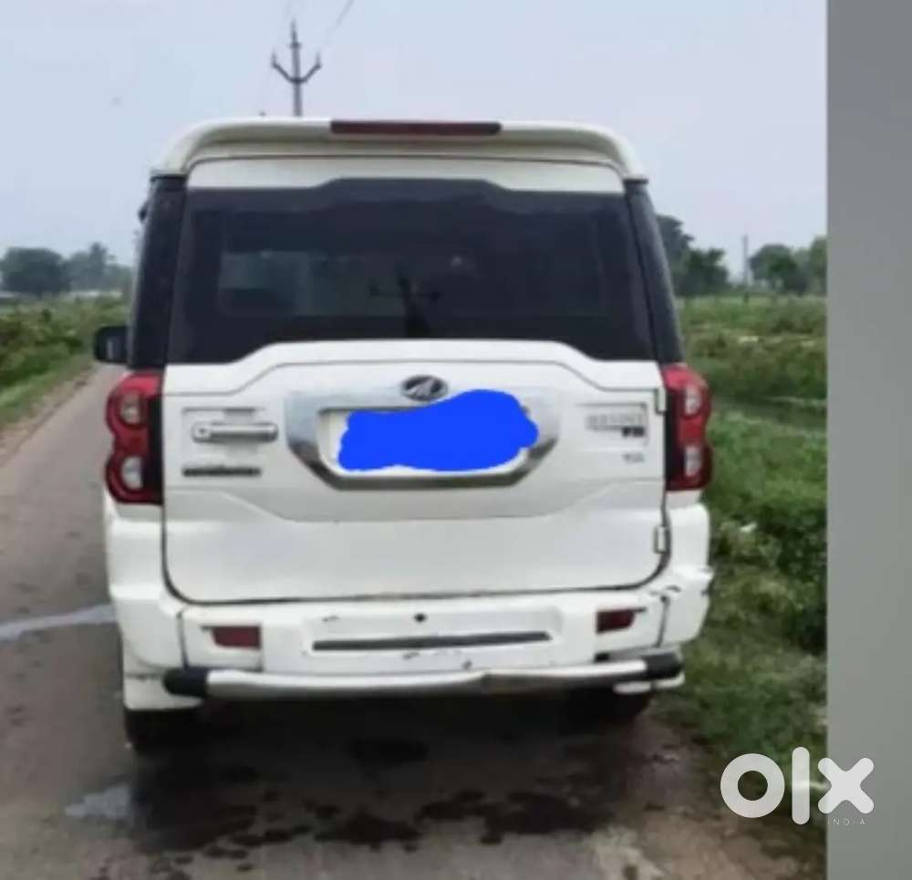 Mahindra Scorpio 2015 Manual Diesel 1st Owner