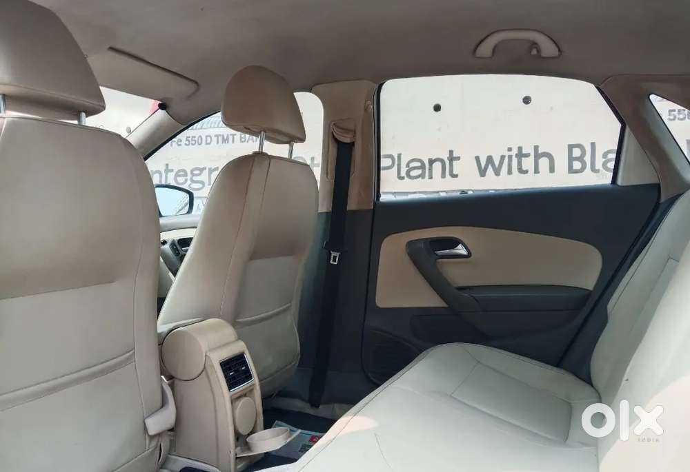 Volkswagen Vento 1.6 Highline 2013