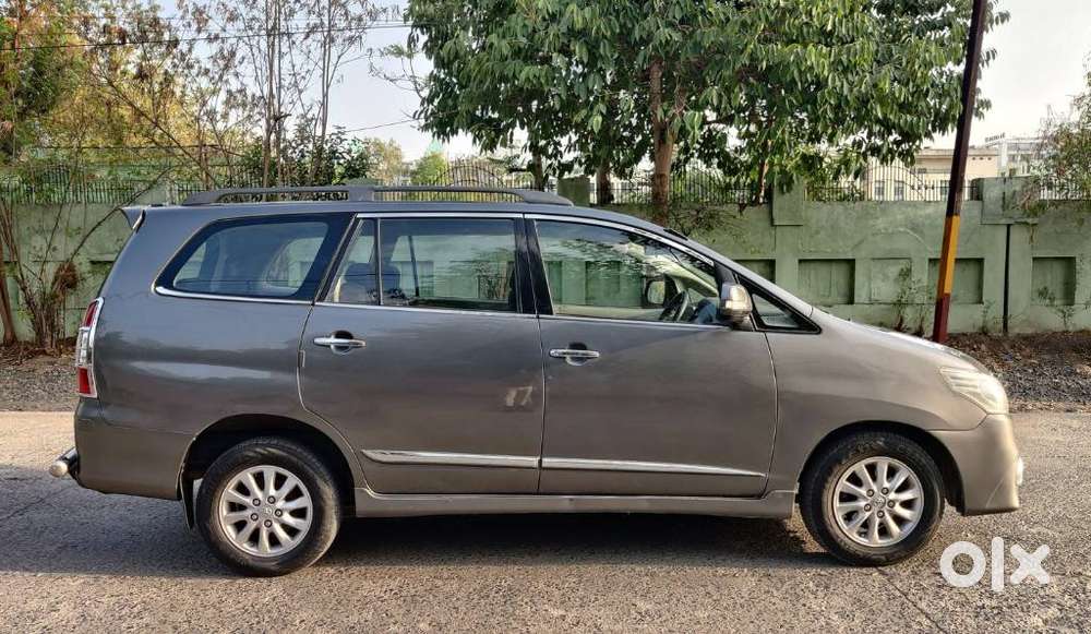 Toyota Innova 2.5 V 8 Str, 2014, Diesel