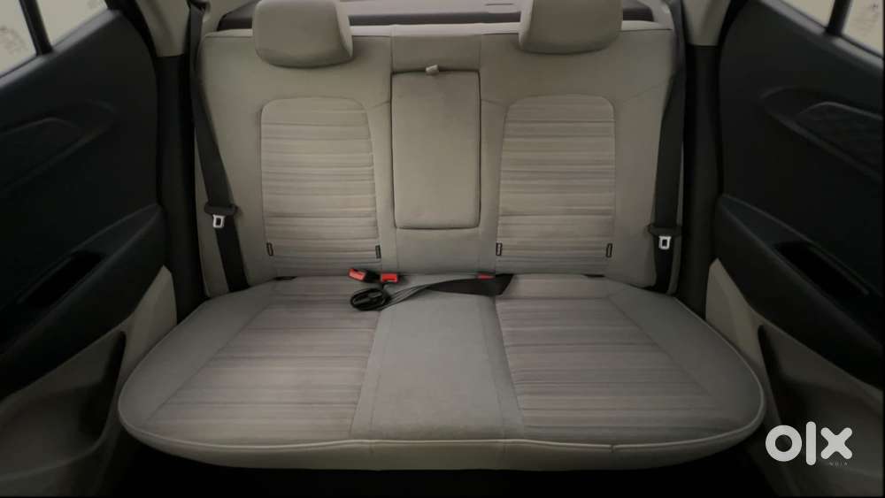 Hyundai Aura Sx 1.2 (o) Petrol, 2022, Petrol