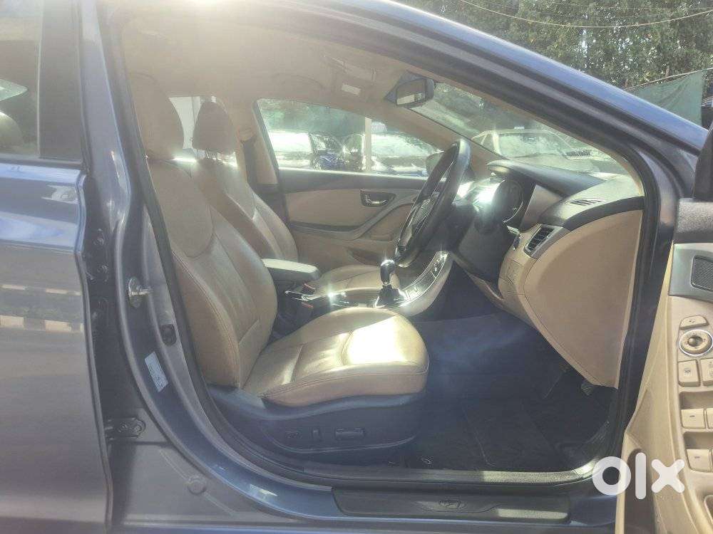 Hyundai Elantra 1.8 Sx Mt, 2014, Petrol