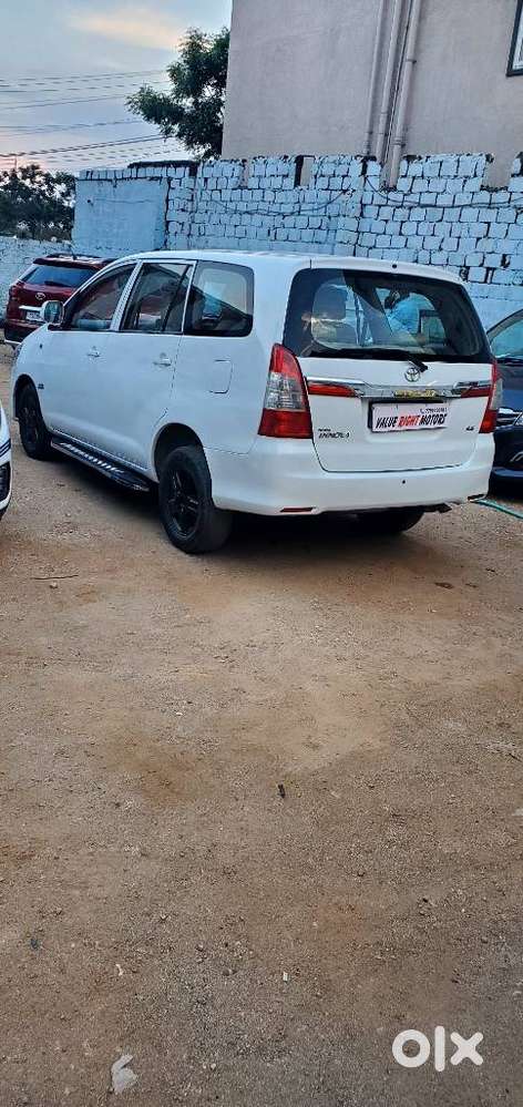 Toyota Innova 2004-2011 2.5 G4 Diesel 7-seater, 2010, Diesel