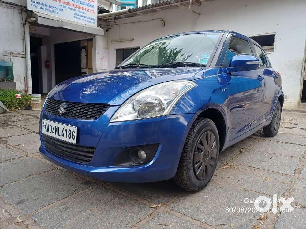 Maruti Suzuki Swift Vxi, 2012, Petrol