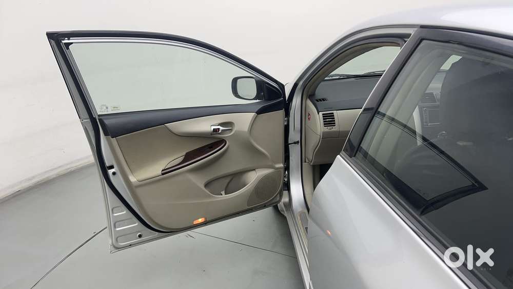 Toyota Corolla Altis 1.8 G, 2013, Petrol