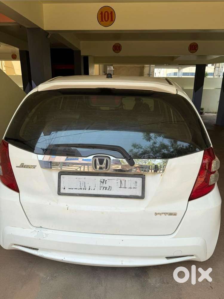 Honda Jazz 2011 Petrol Well Maintained