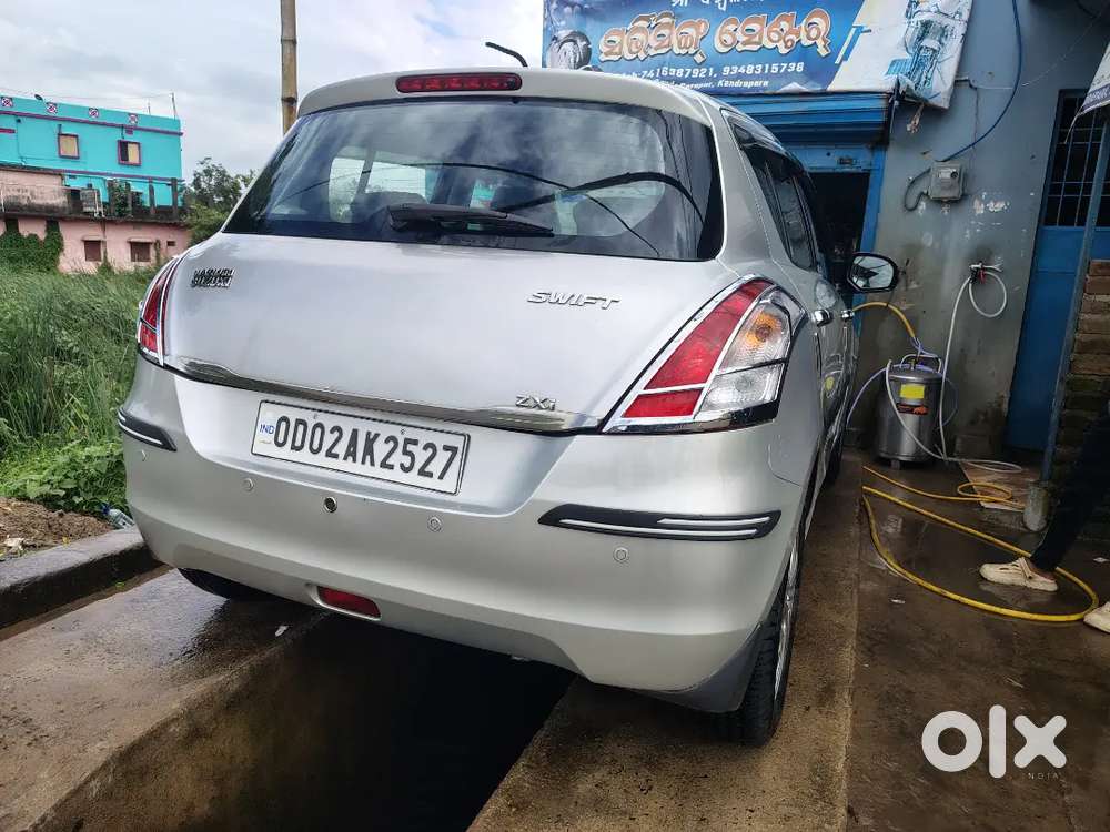Maruti Suzuki Swift 2017 Petrol 85000 Km Driven