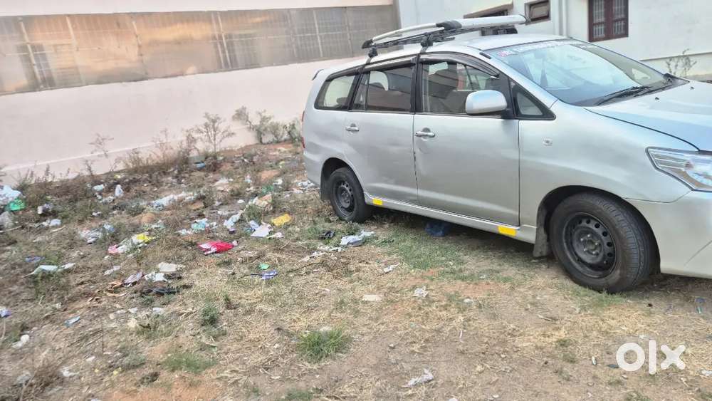 Toyota Innova 2013 Diesel 400000 Km Driven