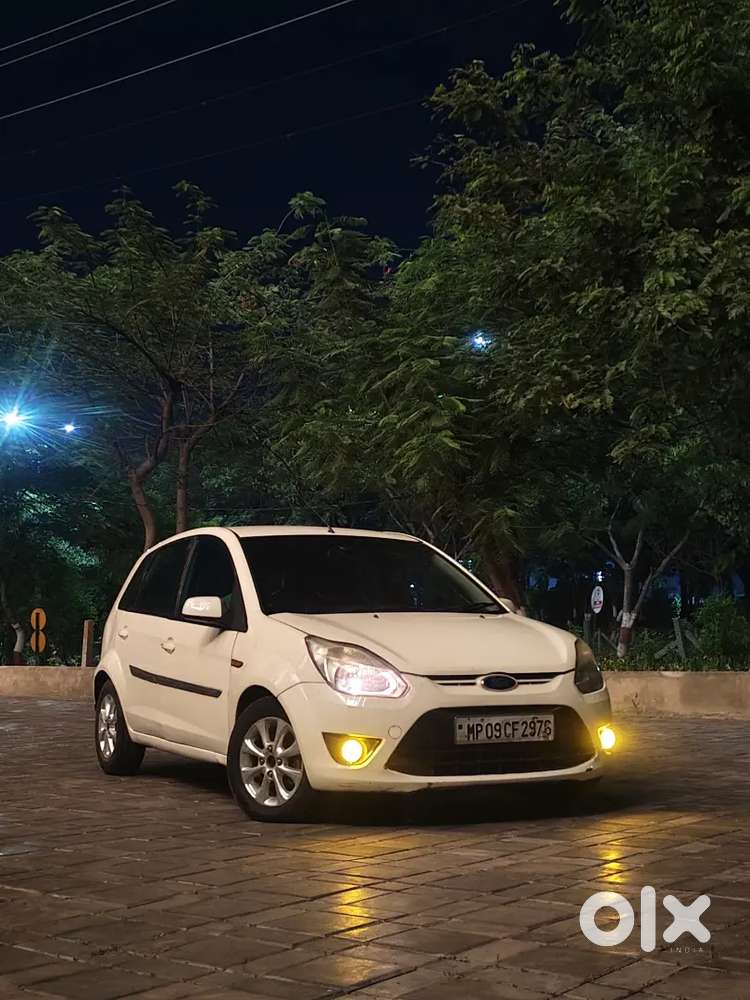 Ford Figo Titanium 2012 Diesel