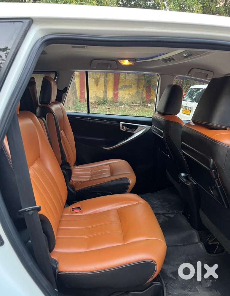 Toyota Innova Crysta 2.4 V, 2017, Diesel