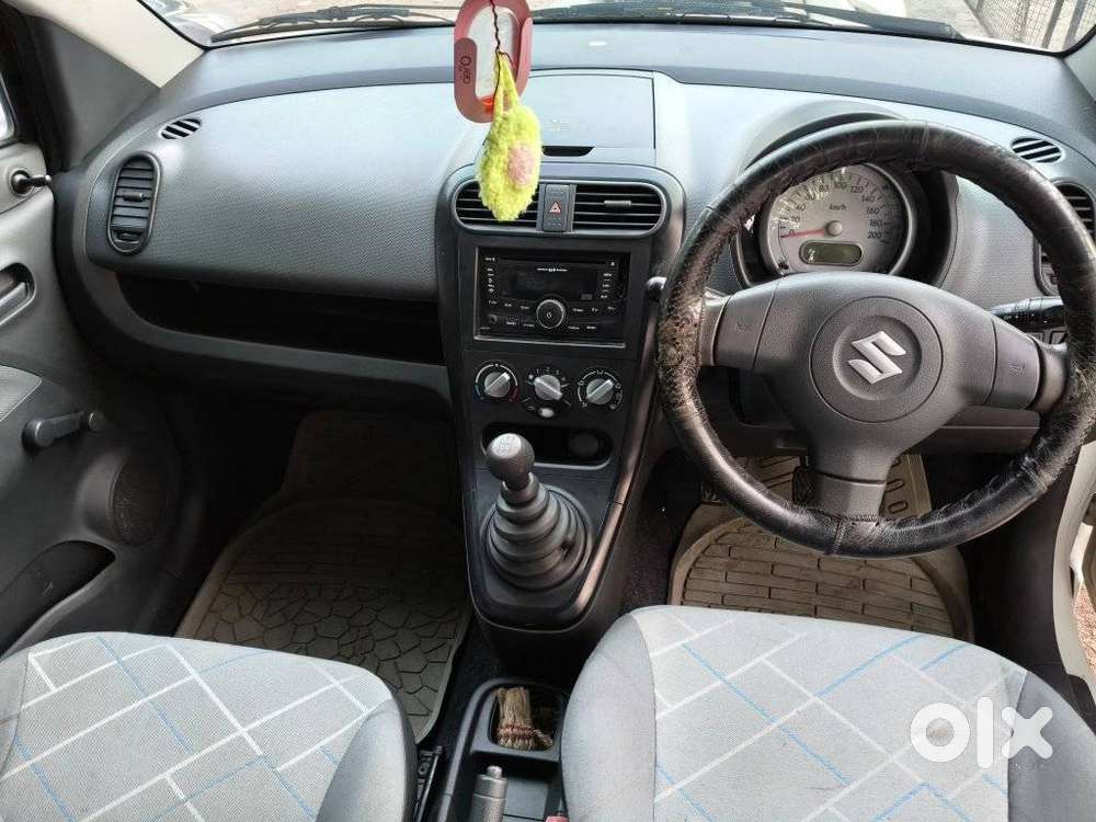 Maruti Suzuki Ritz Lxi, 2012, Petrol