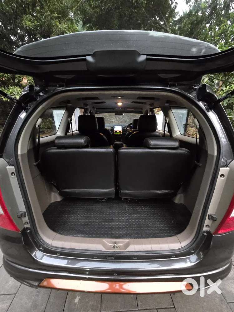 Toyota Innova 2015 Diesel Well Maintained